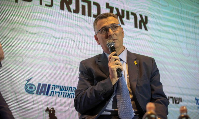 סער על המלחמה בסוריה: "לא רוצים לקחת צד, אין בחירה טובה"