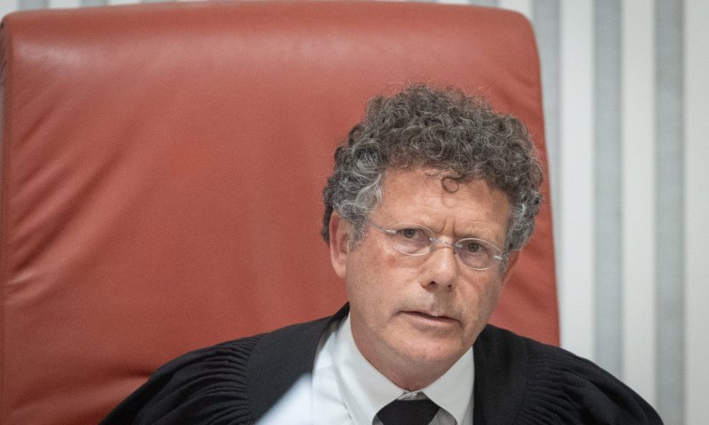 גוטליב קראה קריאת ביניים, יצחק עמית עצר את הדיון. צפו