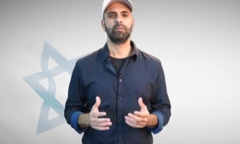 צפו: עזרי טובי בתגובה נחרצת לג'ון קרי