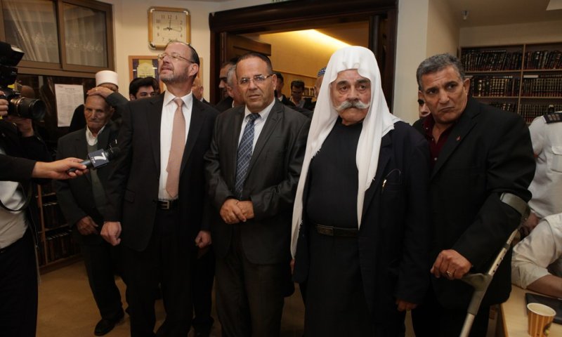 הדרוזים באו לניחום אבלים בבית הכנסת בהר נוף