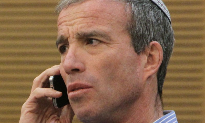 הרבנות הסירה כשרות; למה שטרן התערב?