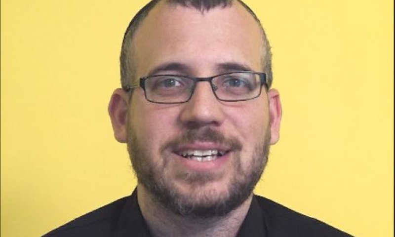 מחפש את המקור: אריק איינשטיין והשיר ואלה שמות