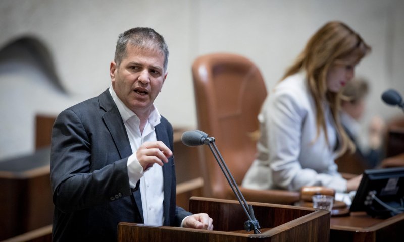 האופוזיציה החרימה: אושר הרכב הוועדה המסדרת