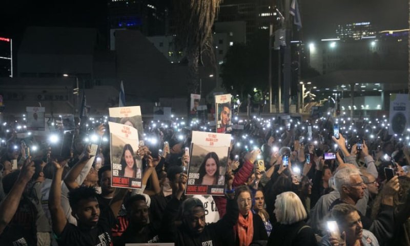 אב החטוף: "צריך להרחיק את משפחות החטופים מהקבינט"