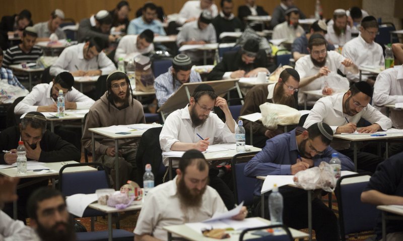 תוך חודש: נהלים חדשים למבחני הרבנות והדיינות