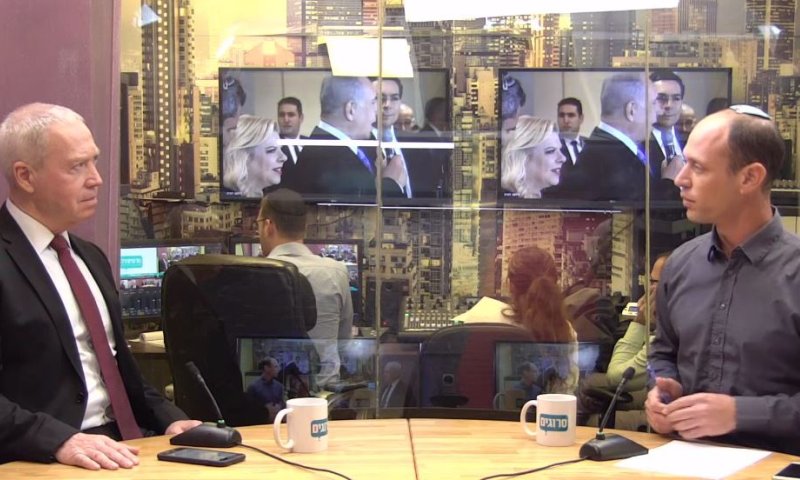 גלנט מעריך: "נותן לגנץ ולפיד שנה עד להתפרקות"