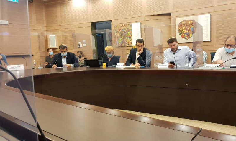 סערה בוועדה: "תלמיד דתי מקבל תקציב גבוה יותר"