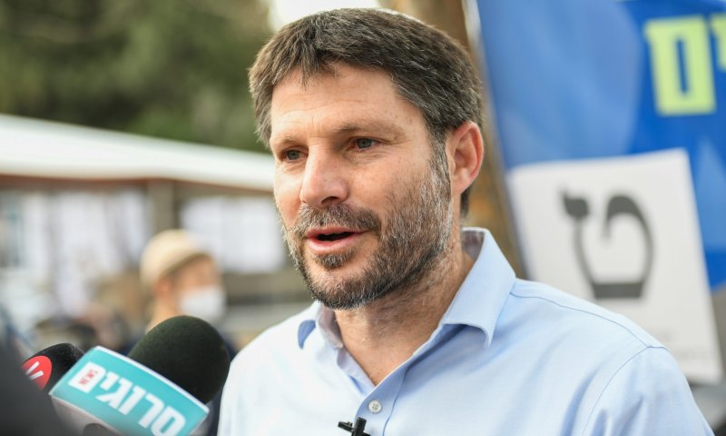 סמוטריץ': איזה אדם נורמלי מסוגל להצביע לה?