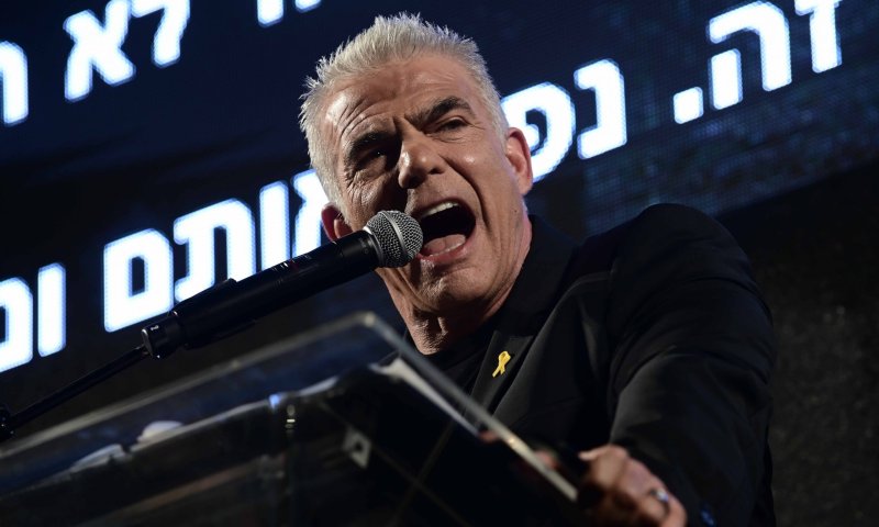 לפיד: ישראל צריכה להתנצל על הרג ילדים בעזה