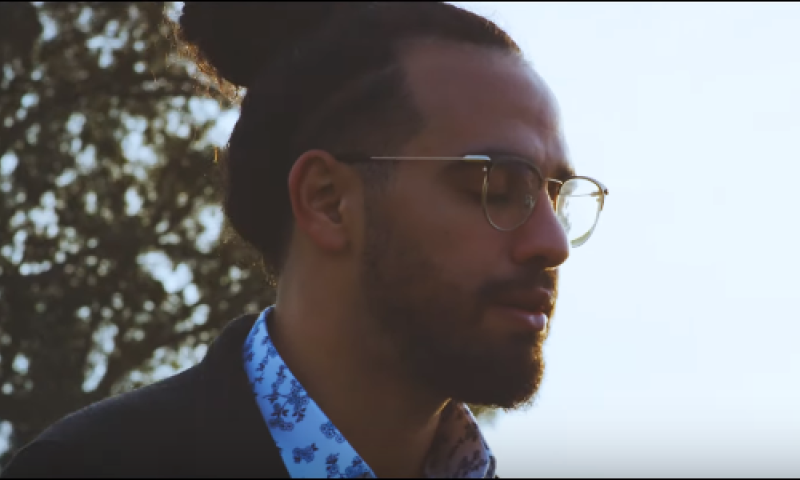 פותח את הלב: בניה ברבי משיק קליפ מרגש&bull; צפו