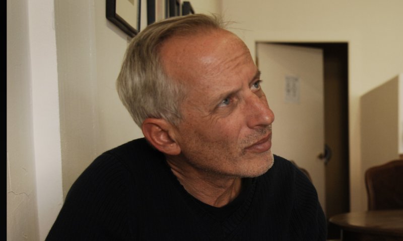 בני הזוג נתניהו תובעים דיבה את יגאל סרנה