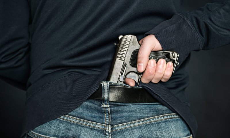 קיבל רישיון לאקדח לפני חודש ואיים על אישה בדייט