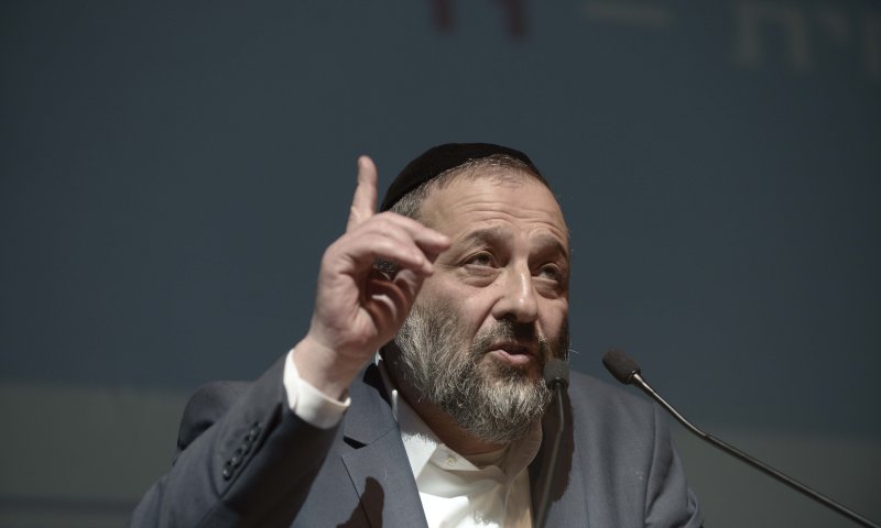 "לא מפחד מבנט במשרד החינוך; נחזיק בדתות"