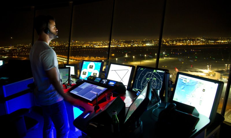 הולנד: טייס לחץ בטעות על לחצן מצוקה, הנוסעים פונו