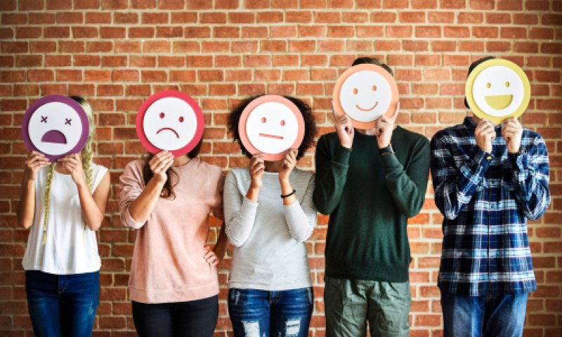 כיצד התורה יכולה בכלל לצוות על הרגש?