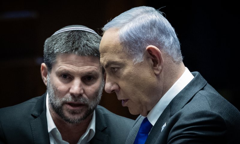 סמוטריץ' לנתניהו: "בחרת בשתיקה ובחרפה מדינית"