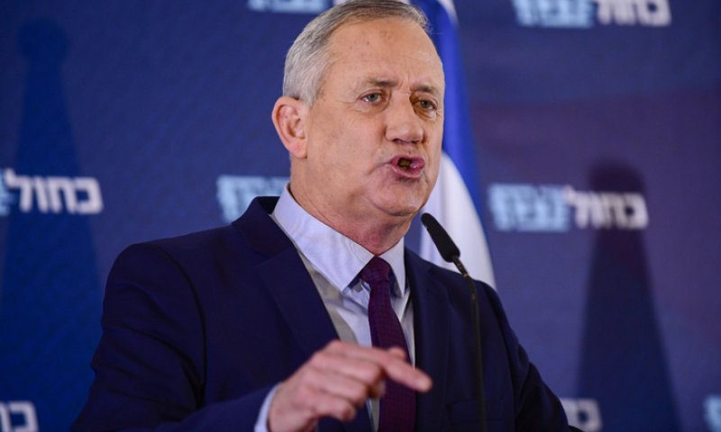 גנץ ימסור הצהרה; הנדל והאוזר מפרסמים הבהרה