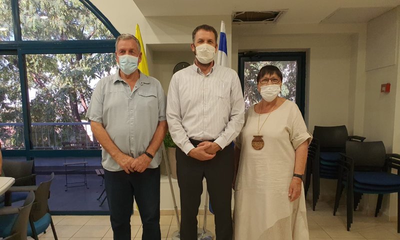 אחרי 17 שנה: נבחרה אישה לראשות מועצה דתית