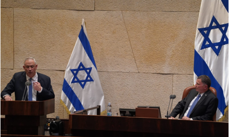 כחול לבן יתמכו בממשלת חירום, יקדמו חוק נגד נתניהו