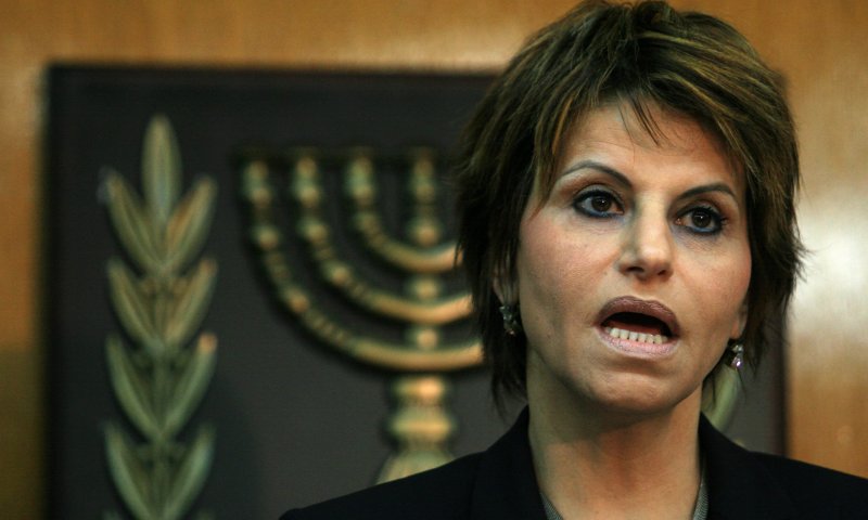 "היועמ"ש לא עושה דבר לקביעת מתווה להפגנות"