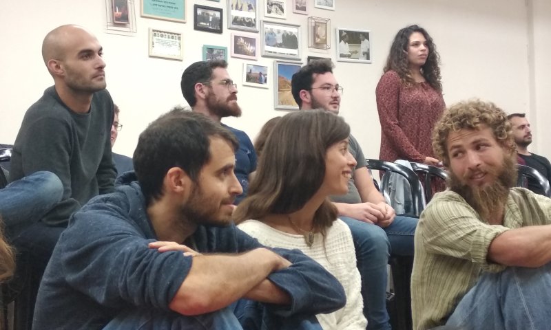 צפו: מה בעצם עושה עמותת פנים אל פנים?