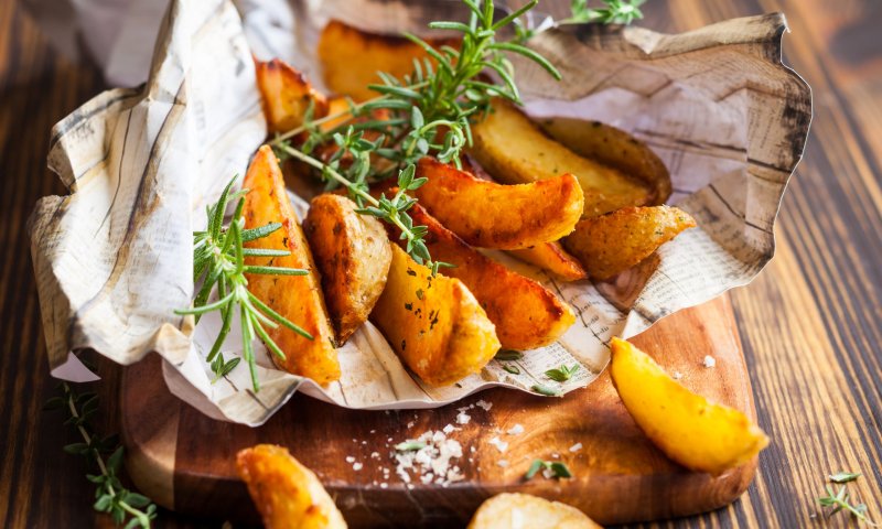 הטריק שיהפוך את הצ'יפס שלכם לטעים ובריא יותר