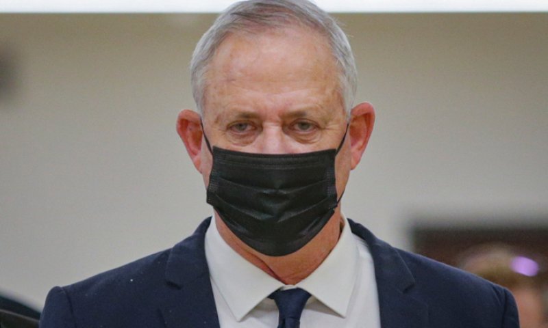 גנץ: אפעל לשנות את קיצור השעות במערכת החינוך