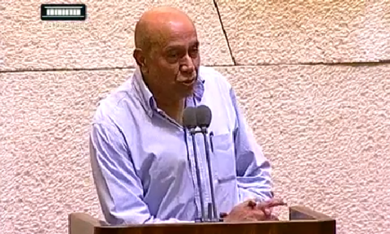 בהלול מתוודה: "בשעות כאלה אני בדרך כלל נוחר"