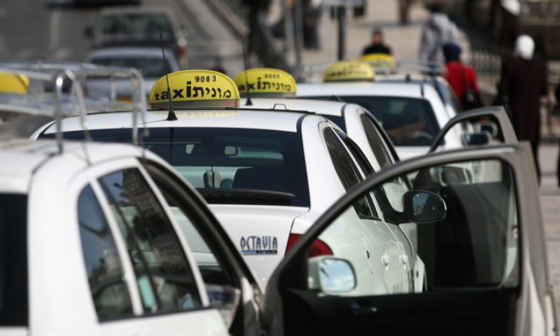 הסוף למונופול: בוטל המכרז להפעלת מוניות בנתב"ג