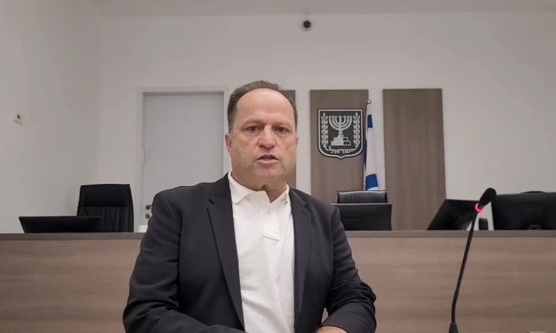 איציק בונצל לבנט: "של נעליך הפוליטיות מאדמת השכול"