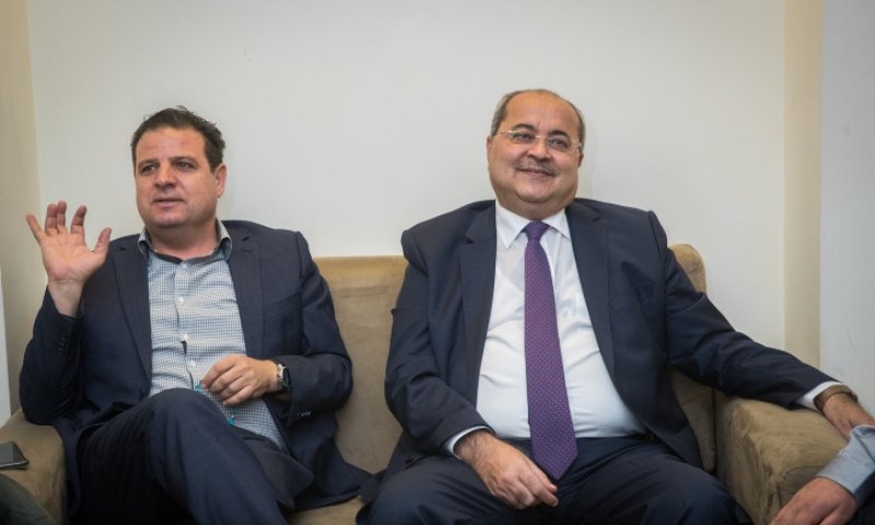 איימן עודה מטיף מוסר לימין "מעדיף עבריין יהודי"