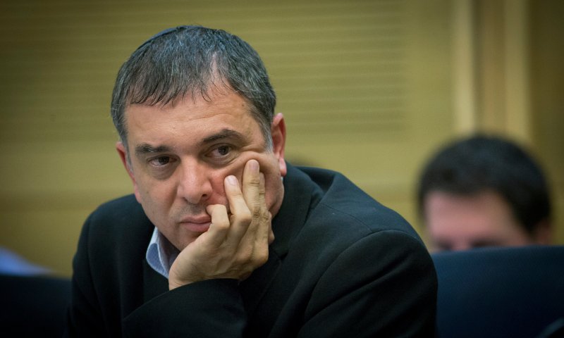 אצבע בעין? הבית היהודי במגעים עם שלמה פילבר