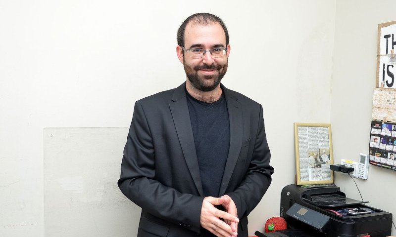 אמיר מויאל צחק על עצמו בפייסבוק ונחסם