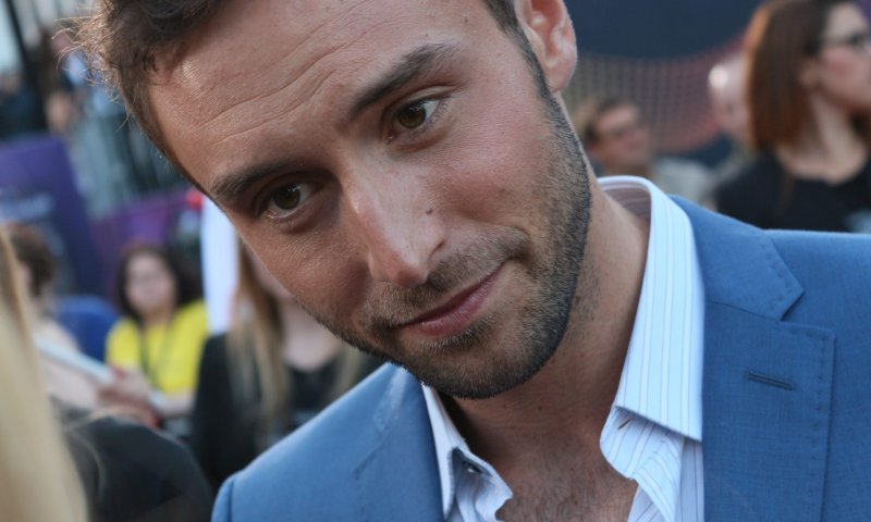 סערת גירושים מתוקשרת: זוכה האירוויזיון לשעבר מואשם בהתעללות