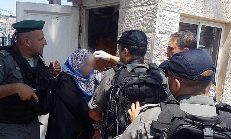 צפו: מחבלת ניסתה לרצוח חרדי בירושלים ונכשלה
