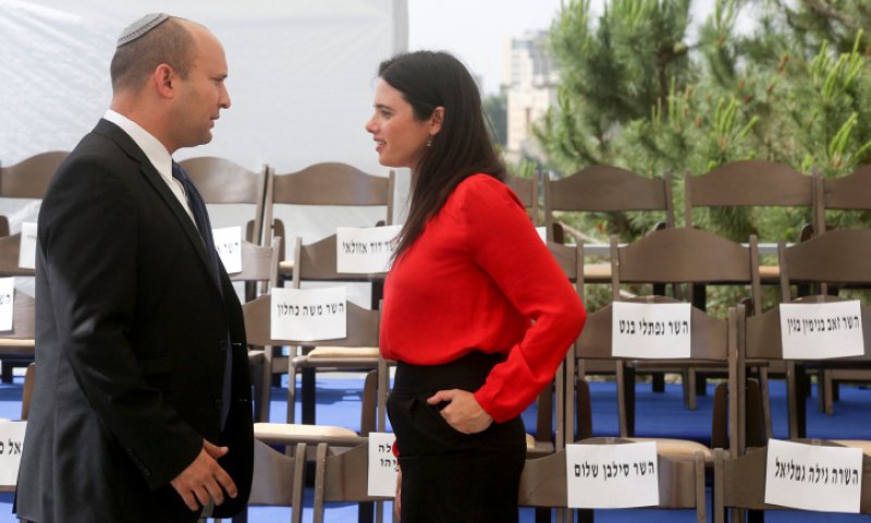 לא פוליטי: מה הסיבה ליחס המזלזל של נתניהו לימינה