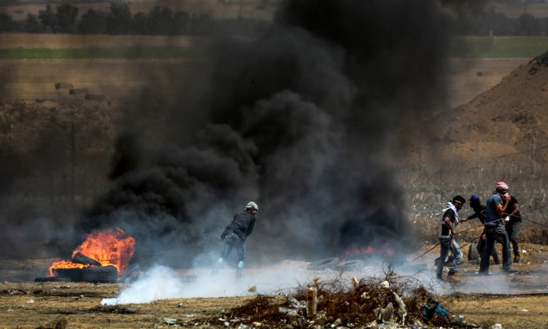 בתגובה לפצמ"רים: צה"ל תוקף ברצועת עזה