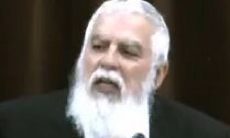 "אתה פעיל פוליטי של ש"ס ויהדות התורה"