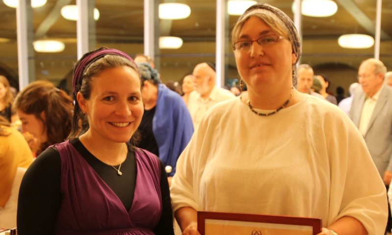 ערב מתן תורה: שתי נשים נוספות הוסמכו כפוסקות