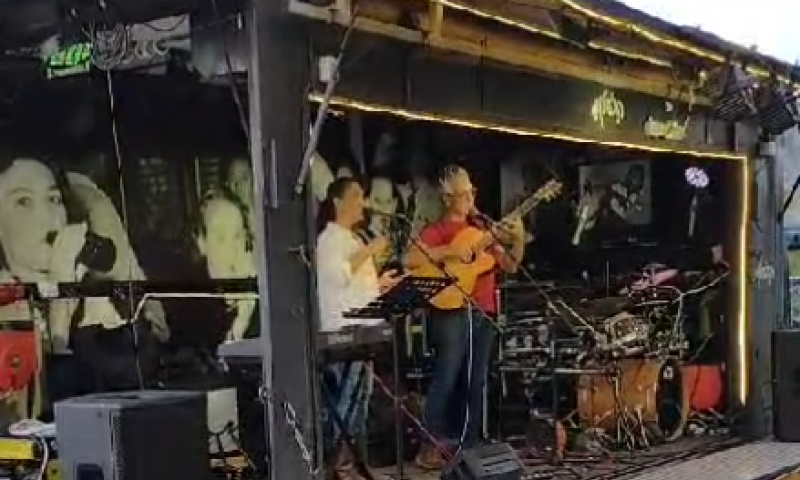 צפו: אחינועם ניני מופיעה בפני חיילים