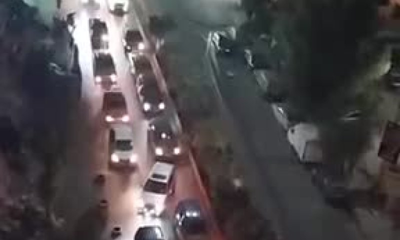 כאוס בדאחייה: אלפי לבנונים ברחו מביירות | צפו