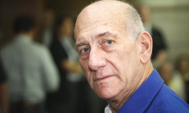 העליון קיבל את ערעור המדינה נגד אולמרט