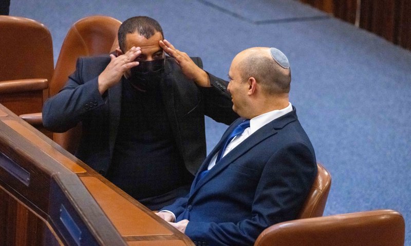 השרים טסו במימון זר, משרד רה"מ לא מכיר את העלות