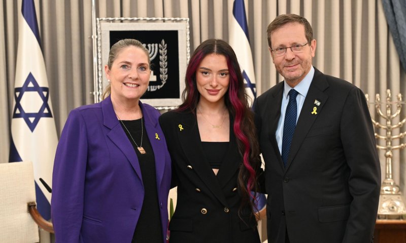 רגע לפני: הנשיא נפגש עם עדן גולן לפני האירוויזיון