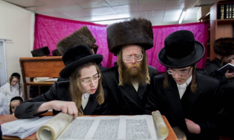 איך אתם קוראים את המגילה? כל הנוסחים בפנים