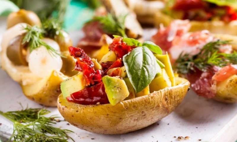 טעים להכיר: כך תהפכו תפו"א לארוחה שווה בסוכה