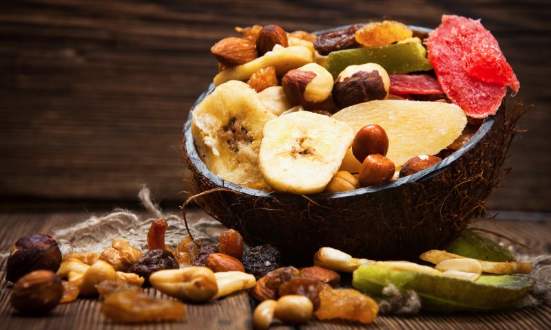 מסוכנים? 10 דברים שלא ידעתם על פירות יבשים