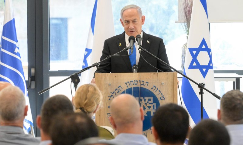 נתניהו בביקור במתקן שב״כ: ״נפתחו הזדמנויות אזוריות"