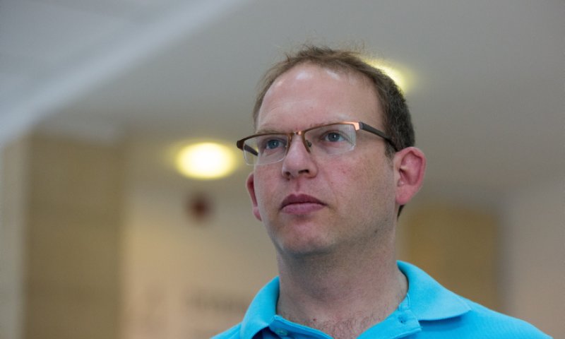 חדשות 13 ליועמ"שית: "בטלו את חקירתו של אביעד גליקמן"