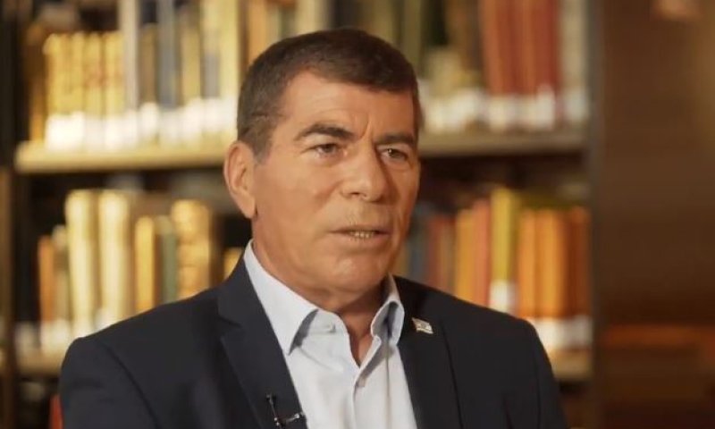 גבי אשכנזי חושף: כך תכננתי להביך את נתניהו